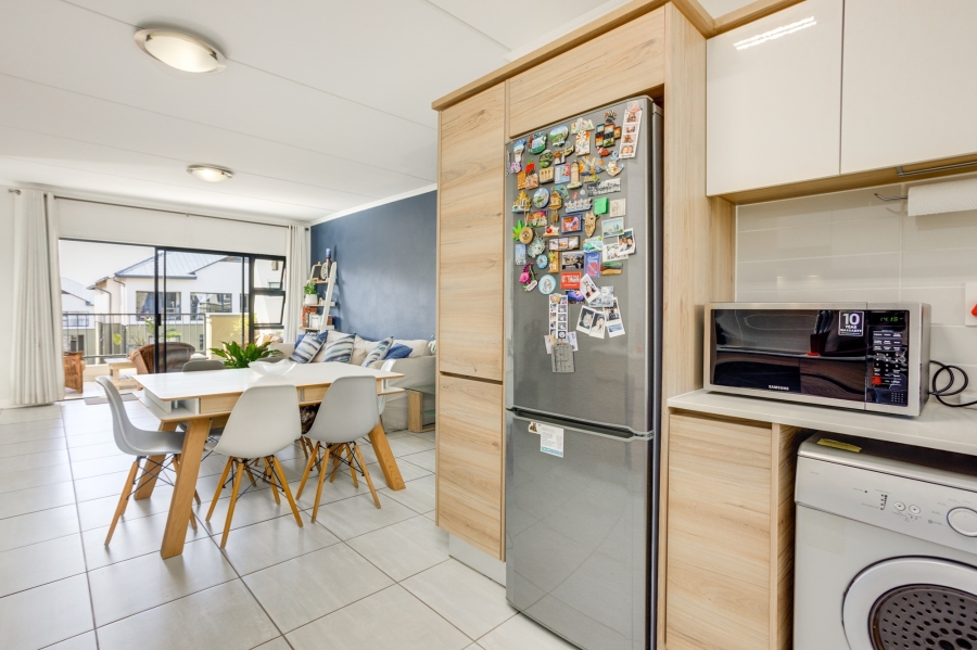 2 Bedroom Property for Sale in Waterfall Heights Gauteng