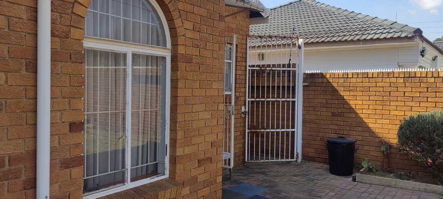 3 Bedroom Property for Sale in Regents Park Gauteng