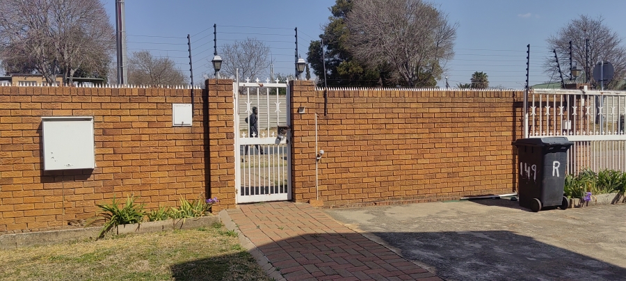 3 Bedroom Property for Sale in Regents Park Gauteng