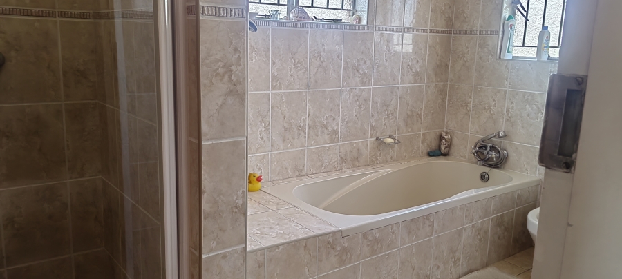 3 Bedroom Property for Sale in Regents Park Gauteng