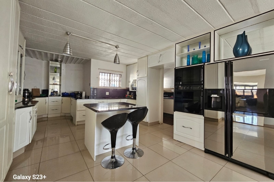 4 Bedroom Property for Sale in Amandasig Gauteng