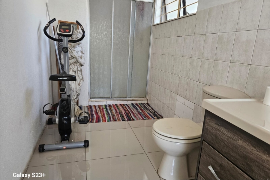 4 Bedroom Property for Sale in Amandasig Gauteng