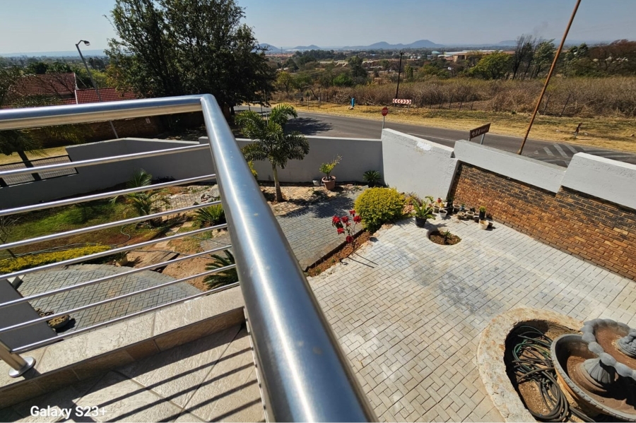 4 Bedroom Property for Sale in Amandasig Gauteng