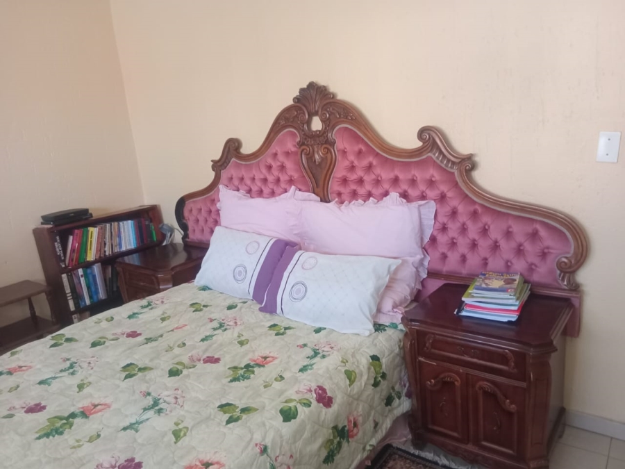 To Let 4 Bedroom Property for Rent in Liefde en Vrede Gauteng