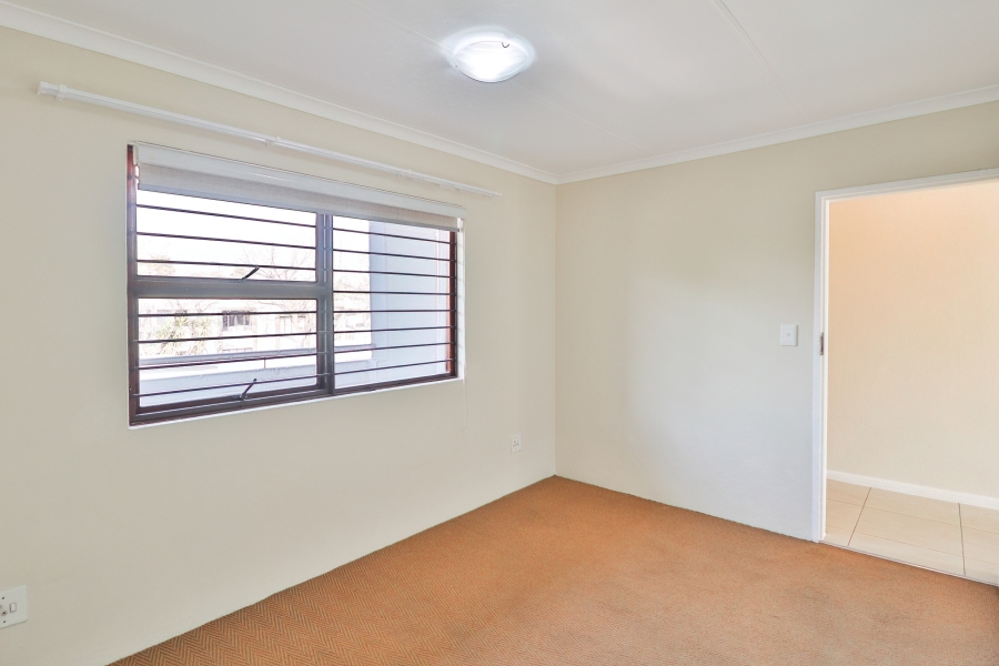 To Let 1 Bedroom Property for Rent in Sandown Gauteng