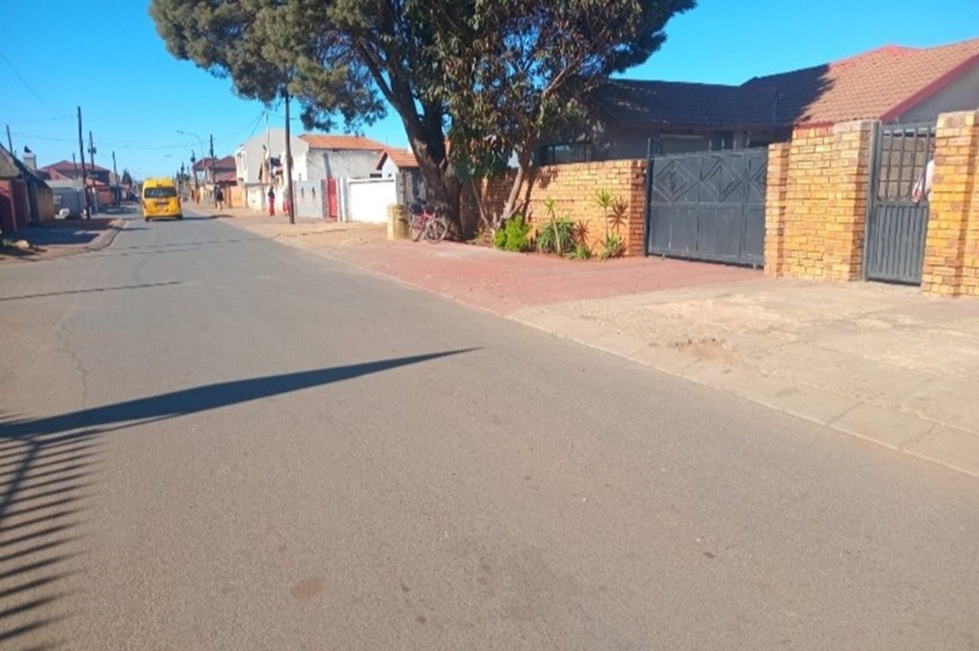 2 Bedroom Property for Sale in Protea Glen Gauteng