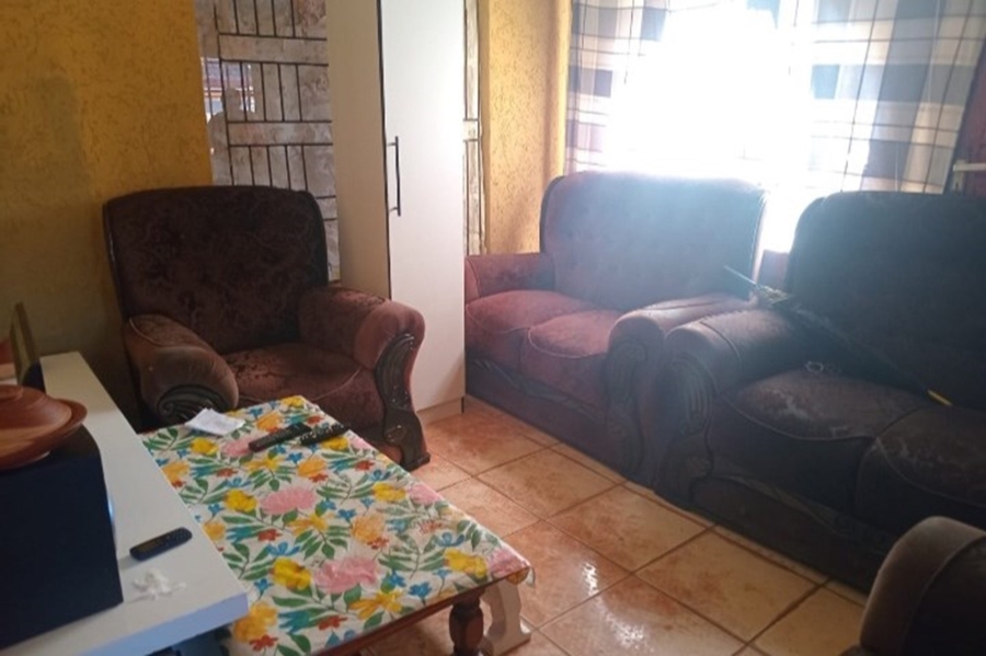 2 Bedroom Property for Sale in Protea Glen Gauteng