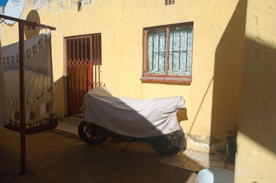 2 Bedroom Property for Sale in Protea Glen Gauteng
