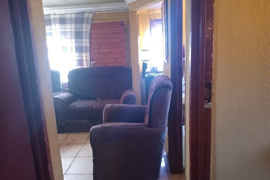 2 Bedroom Property for Sale in Protea Glen Gauteng