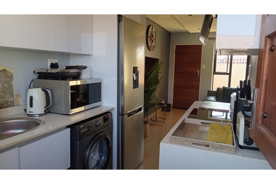 To Let 2 Bedroom Property for Rent in Protea Glen Gauteng