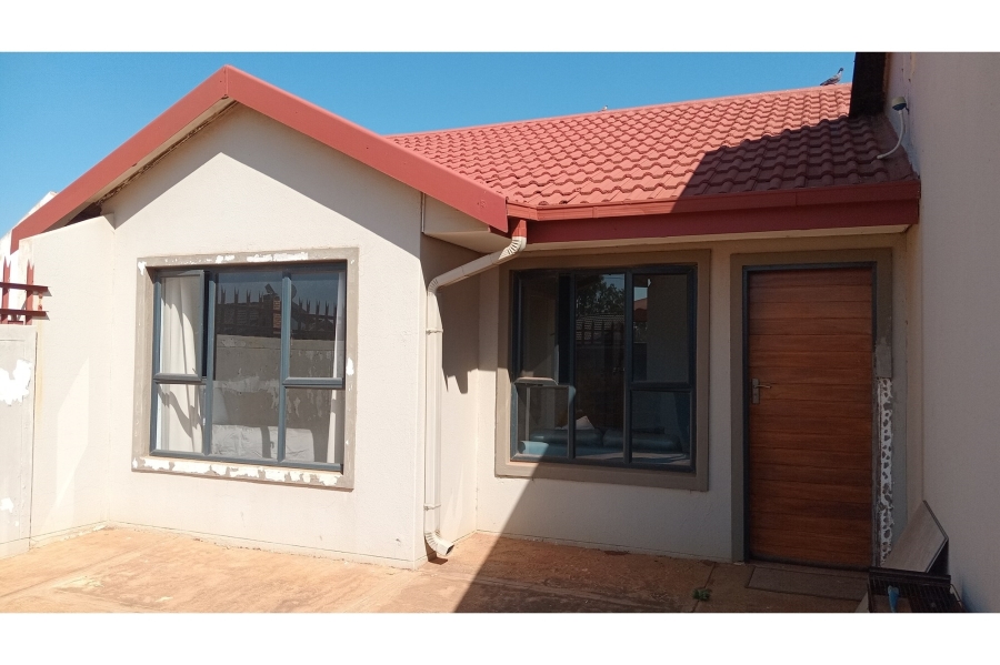 To Let 2 Bedroom Property for Rent in Protea Glen Gauteng