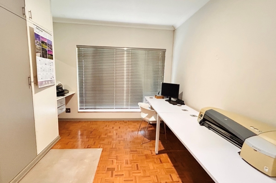 4 Bedroom Property for Sale in Waterkloof Ridge Gauteng