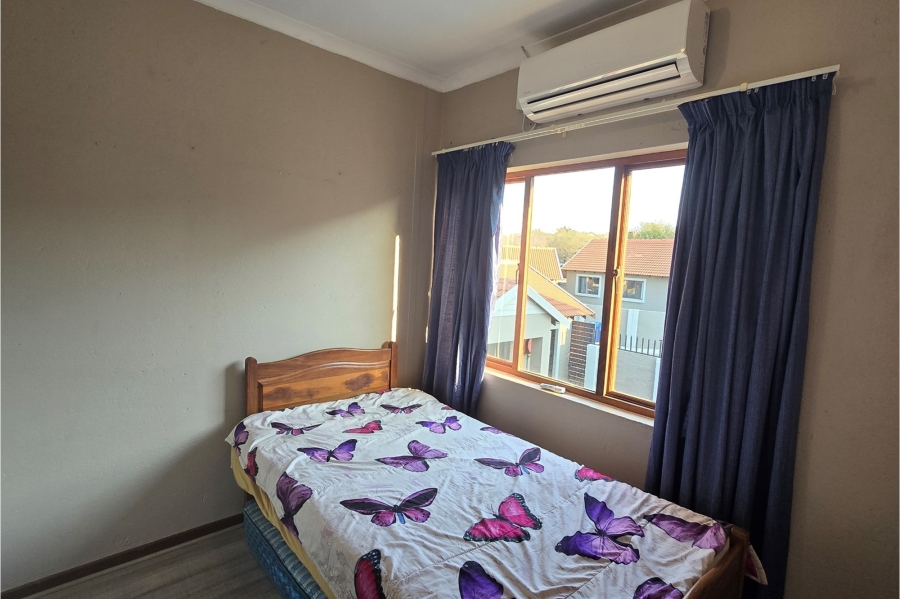 2 Bedroom Property for Sale in Mooikloof Gauteng