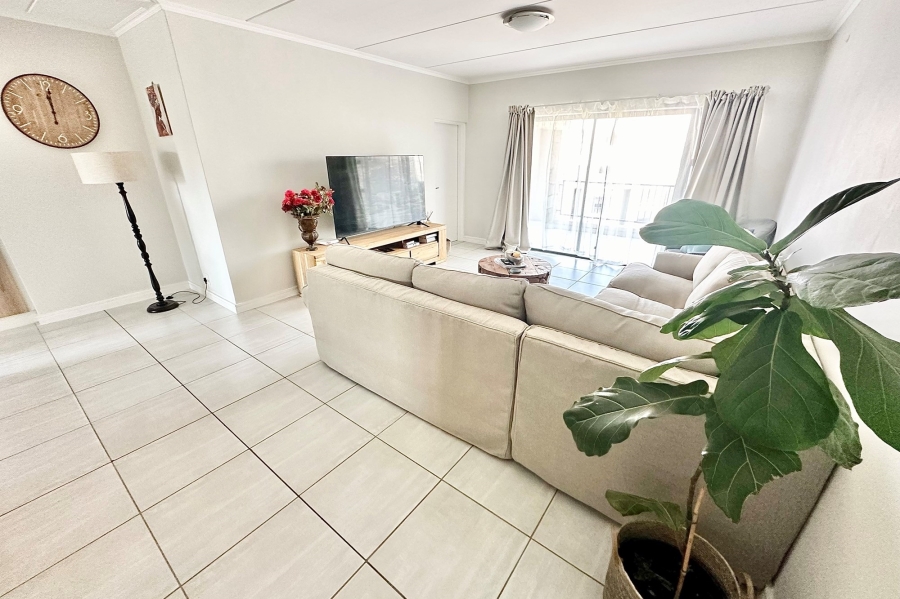 2 Bedroom Property for Sale in Waterfall Gauteng
