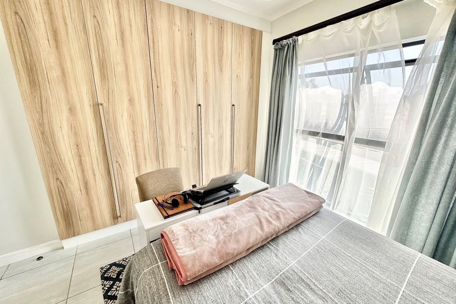 2 Bedroom Property for Sale in Waterfall Gauteng