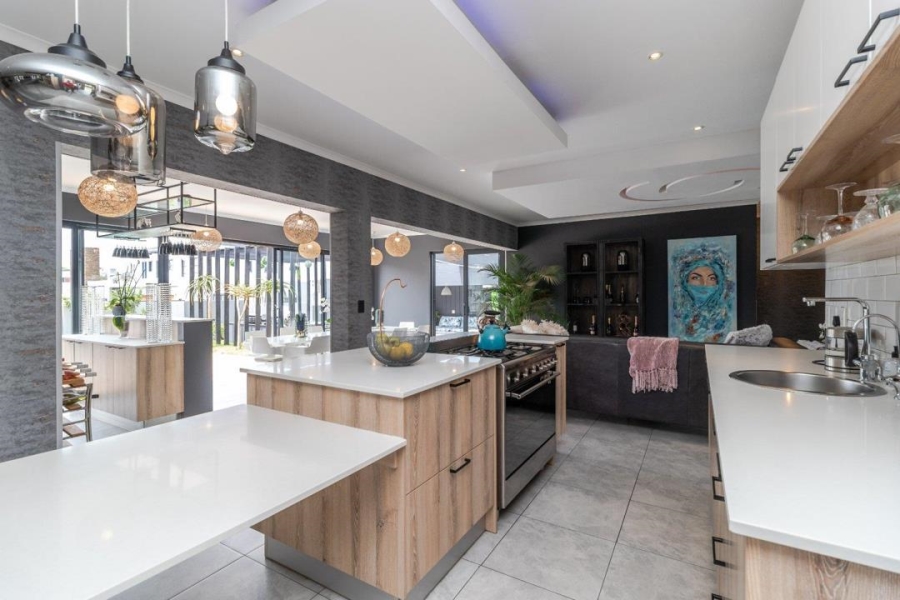 4 Bedroom Property for Sale in Homes Haven Gauteng