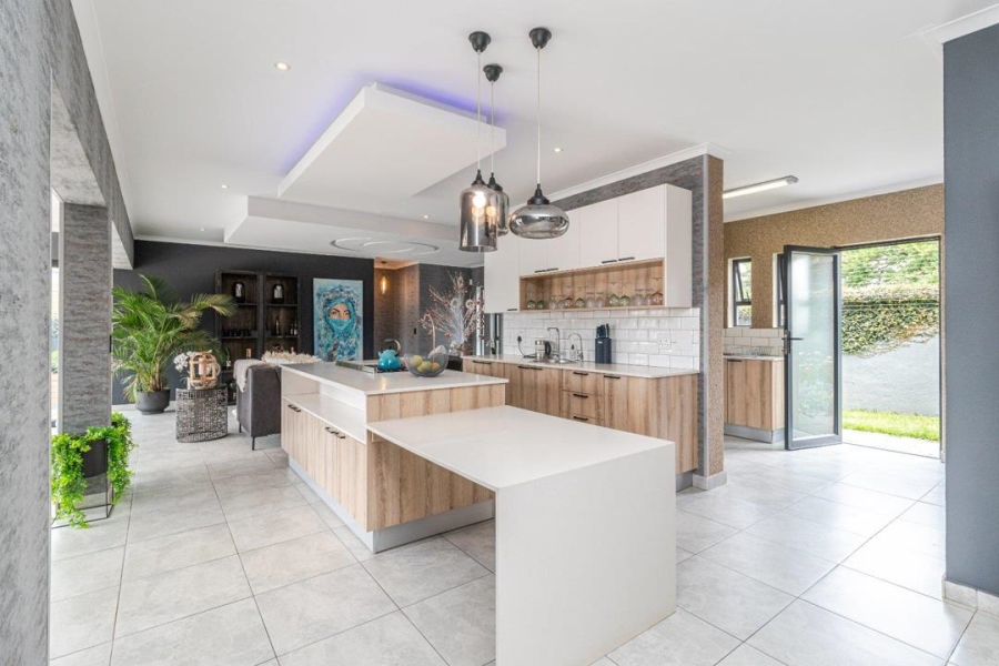 4 Bedroom Property for Sale in Homes Haven Gauteng