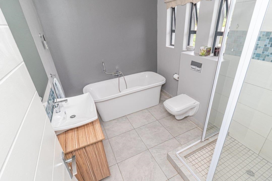 4 Bedroom Property for Sale in Homes Haven Gauteng