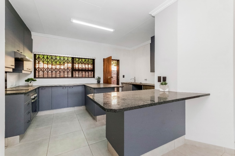 3 Bedroom Property for Sale in North Riding Gauteng