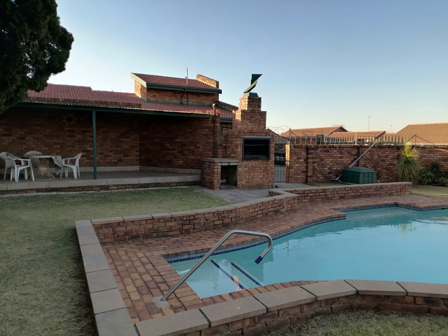 3 Bedroom Property for Sale in Dalpark Ext 1 Gauteng