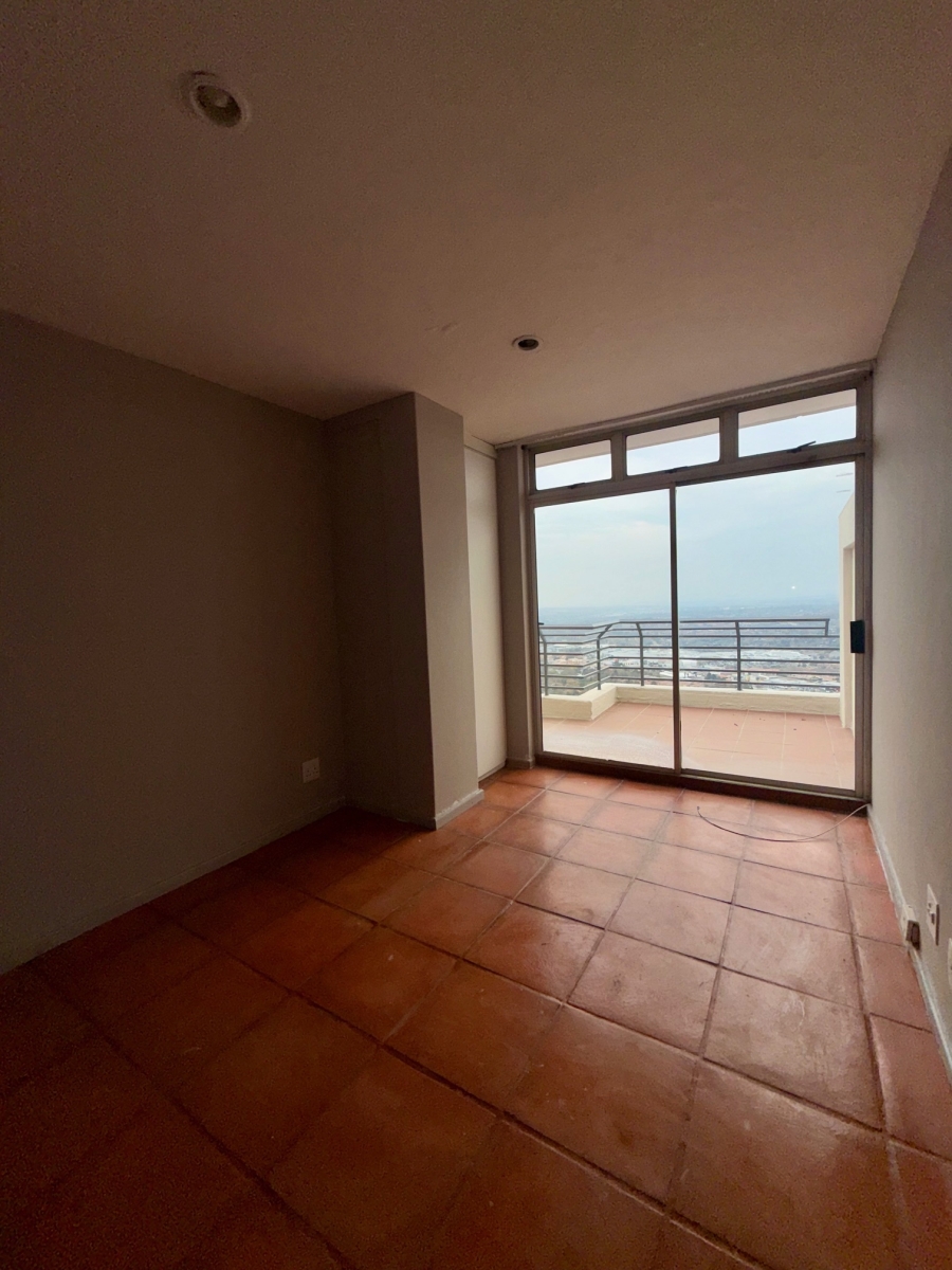 To Let 2 Bedroom Property for Rent in Northcliff Gauteng