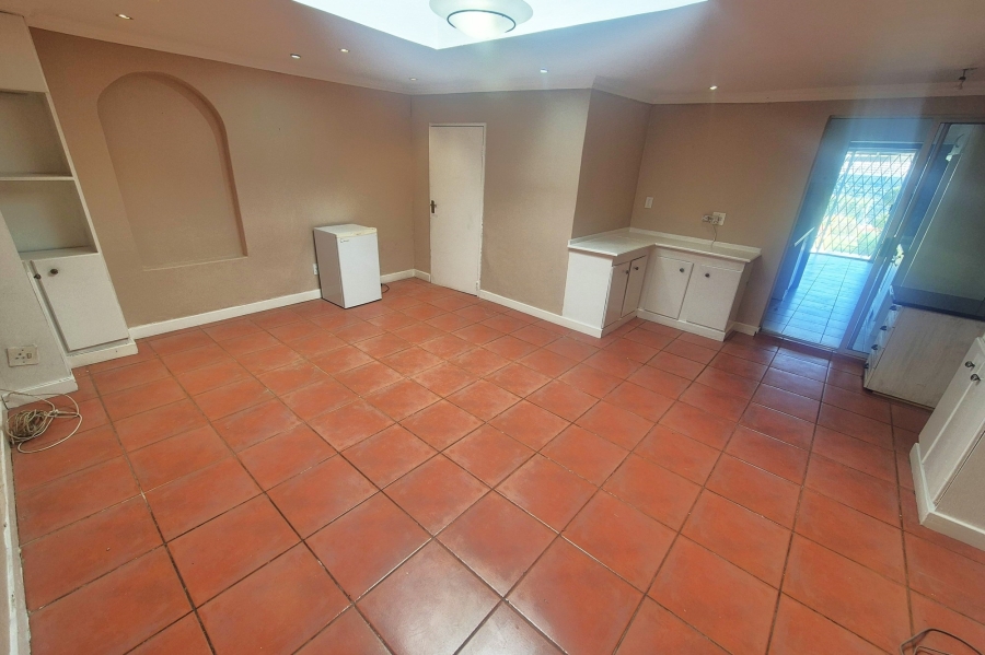 1 Bedroom Property for Sale in Fourways Gauteng