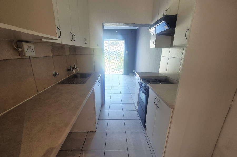 1 Bedroom Property for Sale in Fourways Gauteng