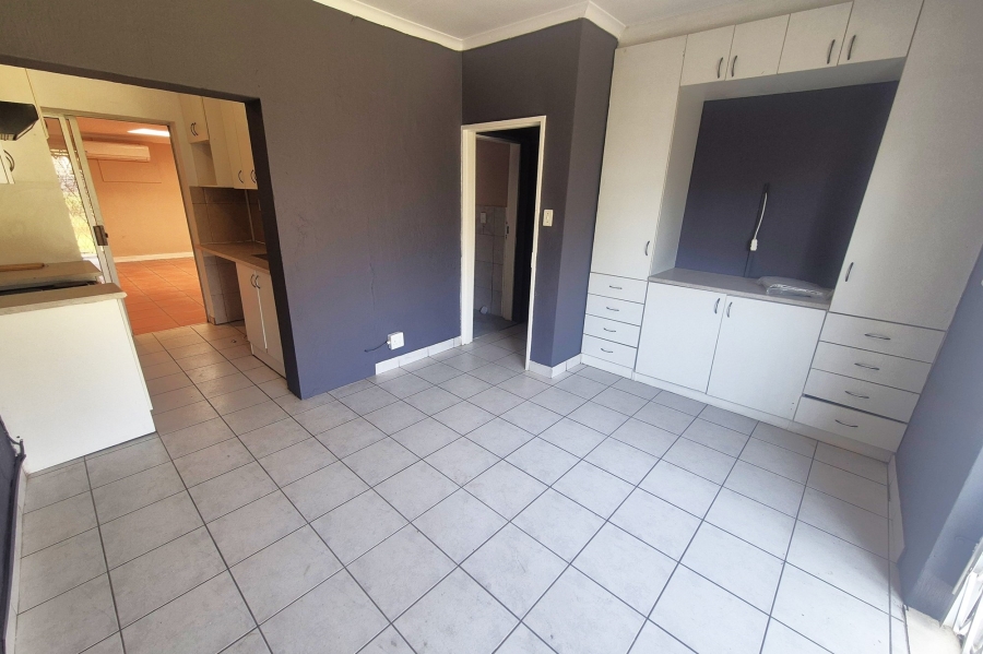 1 Bedroom Property for Sale in Fourways Gauteng