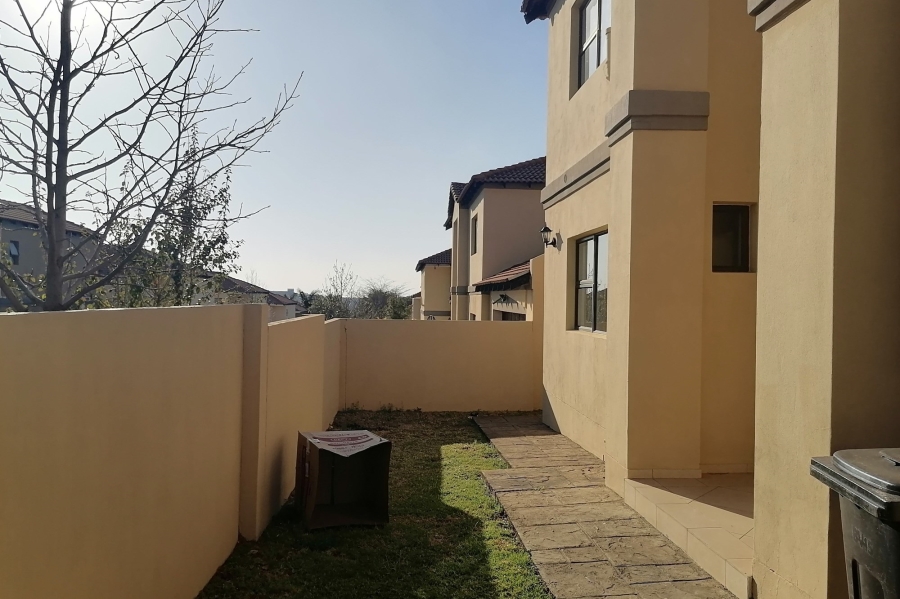 To Let 3 Bedroom Property for Rent in North Riding Gauteng