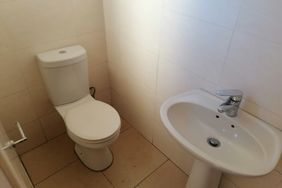 To Let 3 Bedroom Property for Rent in North Riding Gauteng