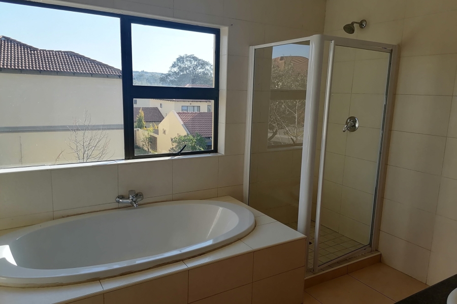 To Let 3 Bedroom Property for Rent in North Riding Gauteng