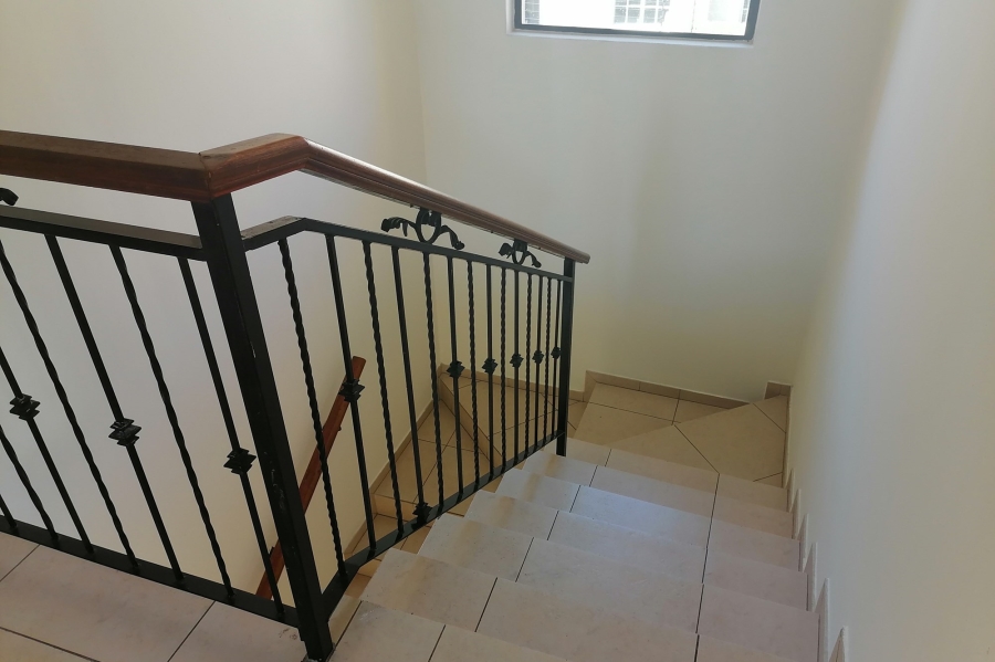 To Let 3 Bedroom Property for Rent in North Riding Gauteng