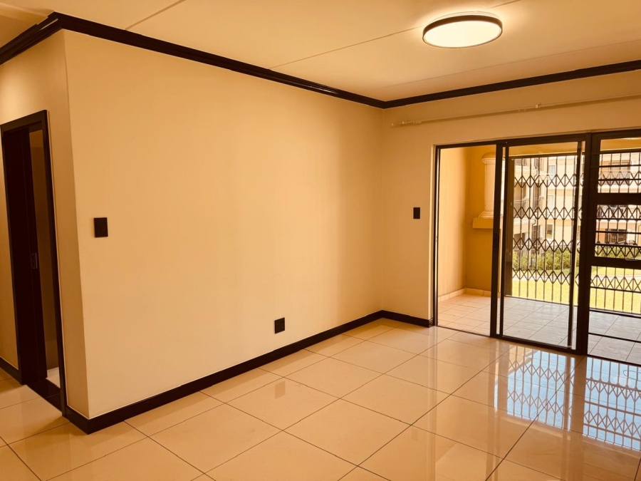 To Let 2 Bedroom Property for Rent in Blue Hills Gauteng