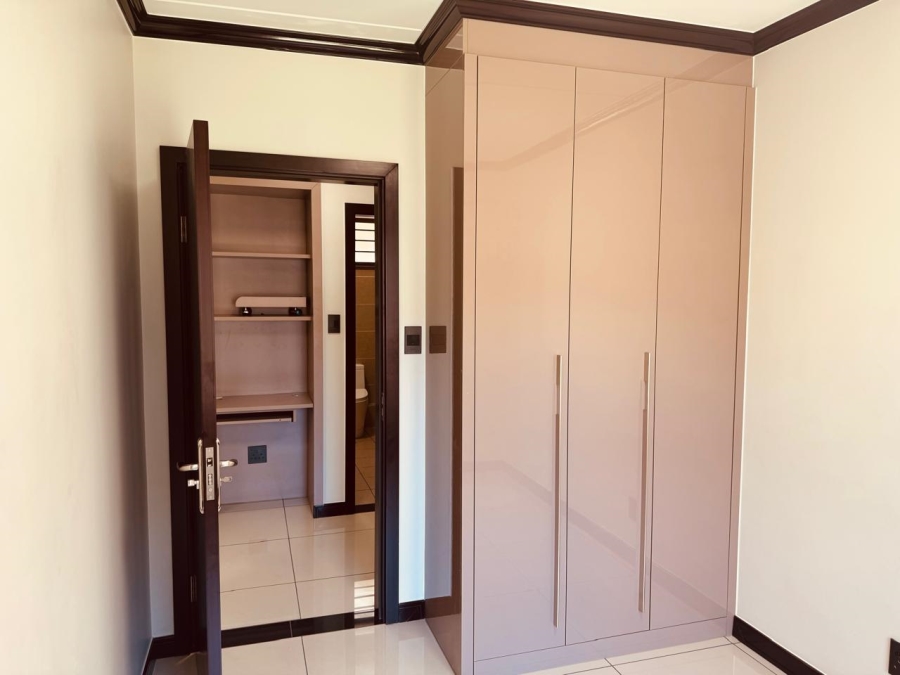 To Let 2 Bedroom Property for Rent in Blue Hills Gauteng