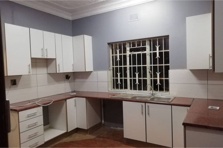 4 Bedroom Property for Sale in Bezuidenhout Valley Gauteng