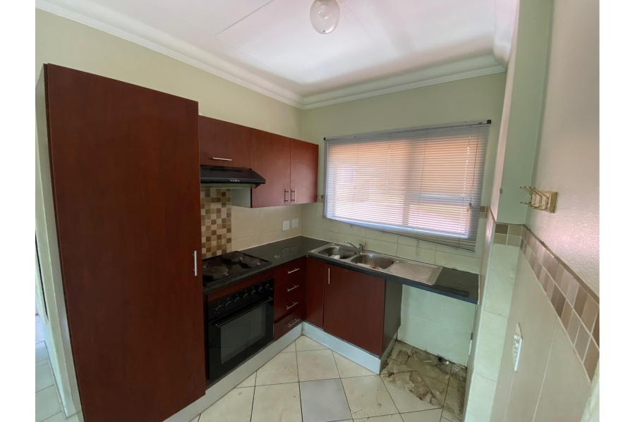 To Let 2 Bedroom Property for Rent in Kibler Park Gauteng