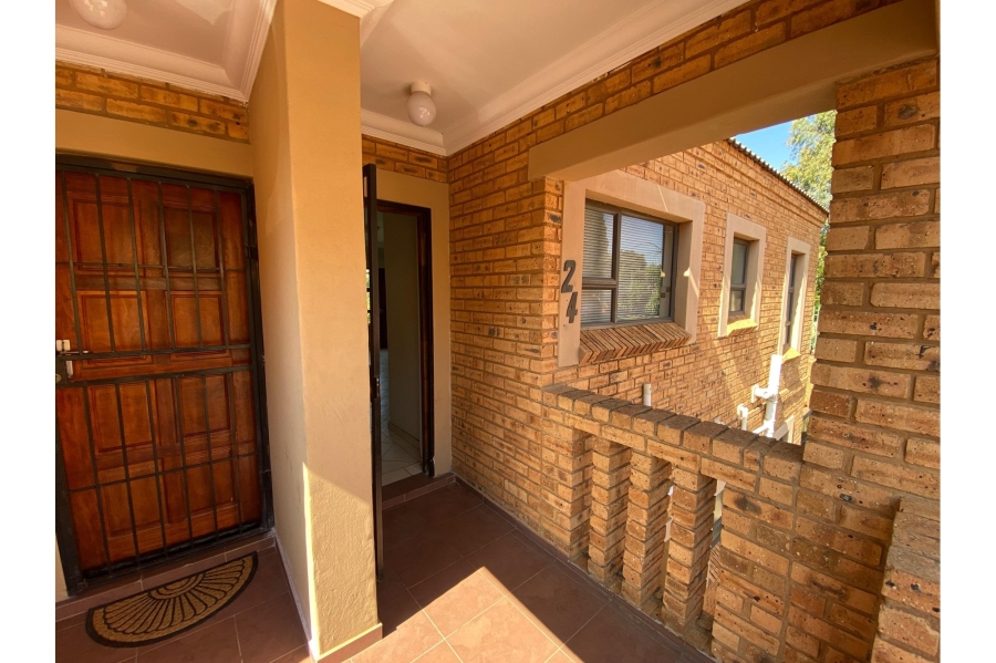 To Let 2 Bedroom Property for Rent in Kibler Park Gauteng