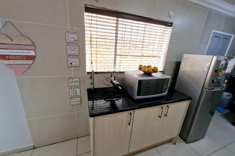 3 Bedroom Property for Sale in Noordhang Gauteng