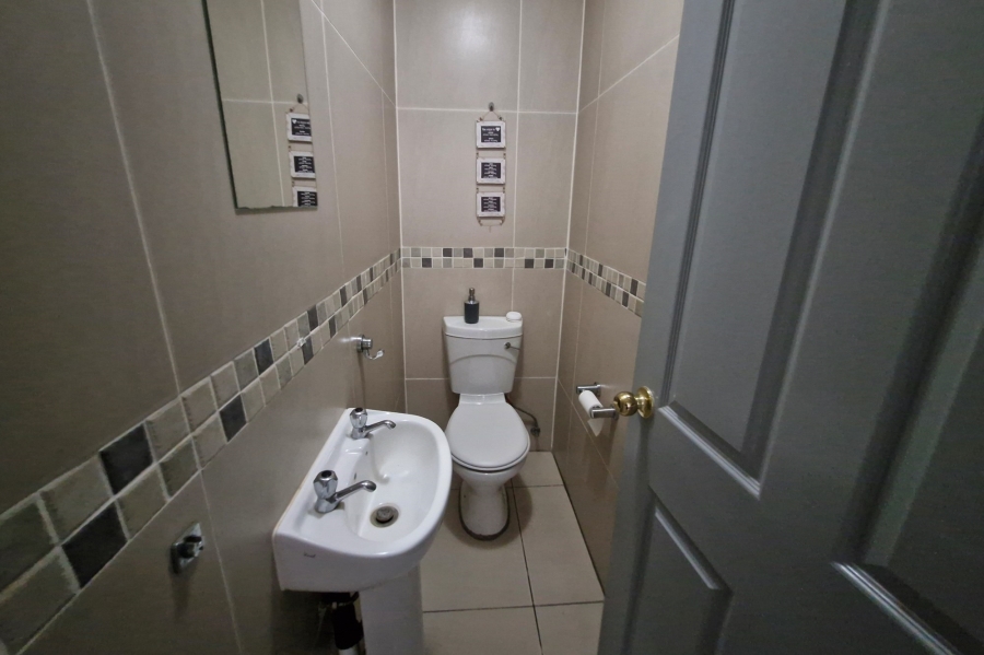 3 Bedroom Property for Sale in Noordhang Gauteng