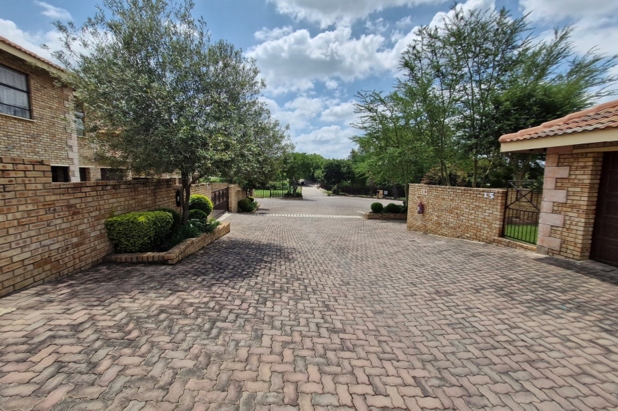 3 Bedroom Property for Sale in Noordhang Gauteng