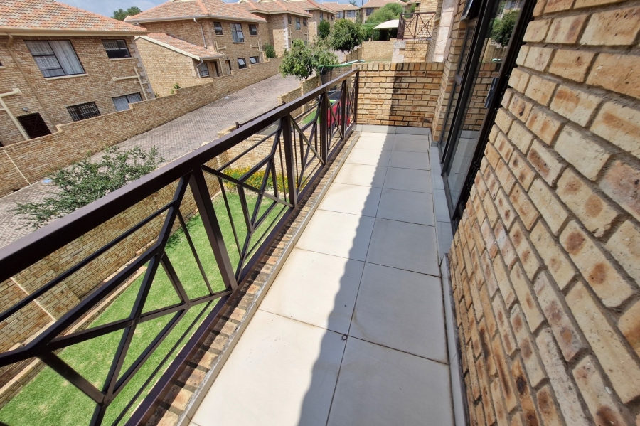 3 Bedroom Property for Sale in Noordhang Gauteng