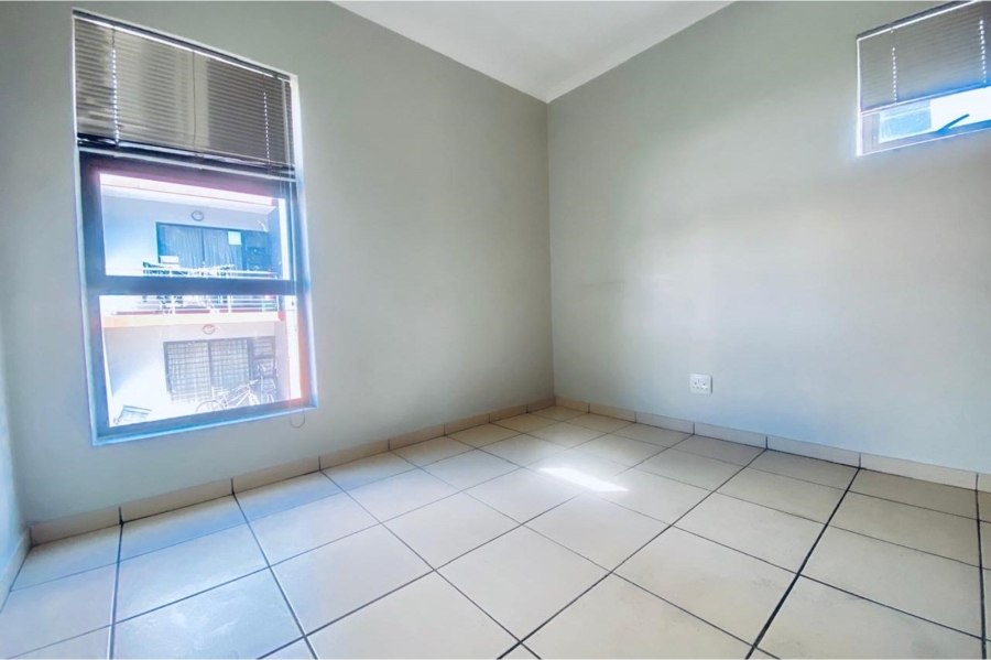 2 Bedroom Property for Sale in Waterfall Gauteng