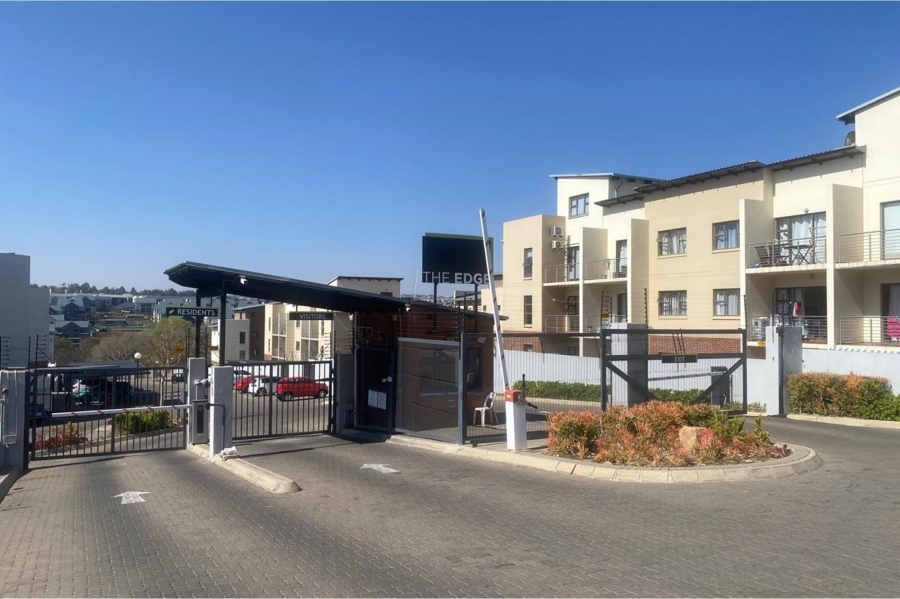 2 Bedroom Property for Sale in Waterfall Gauteng