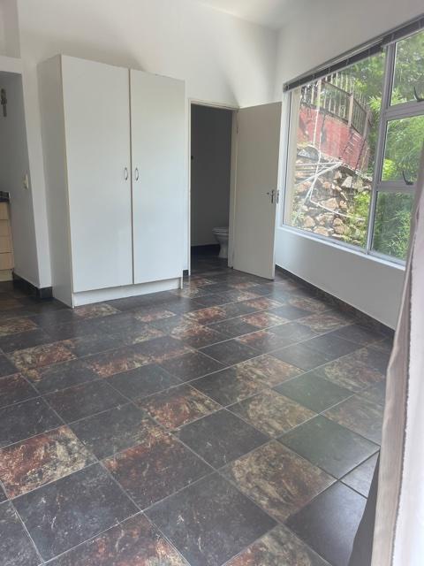 To Let 1 Bedroom Property for Rent in Robindale Gauteng