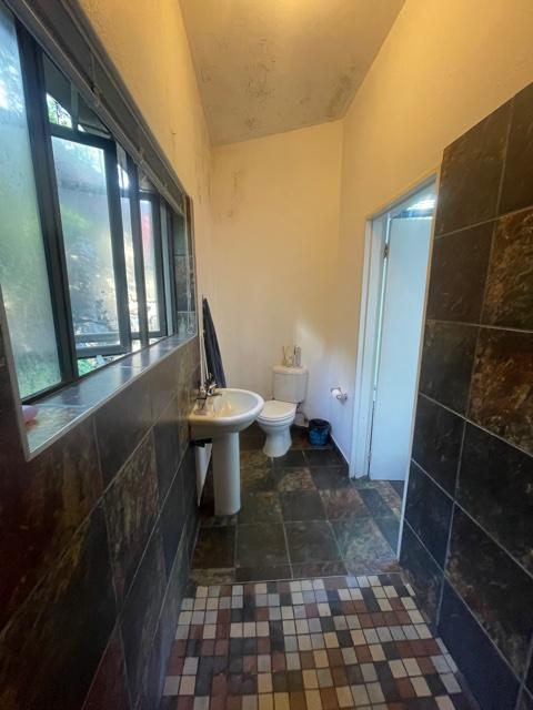 To Let 1 Bedroom Property for Rent in Robindale Gauteng