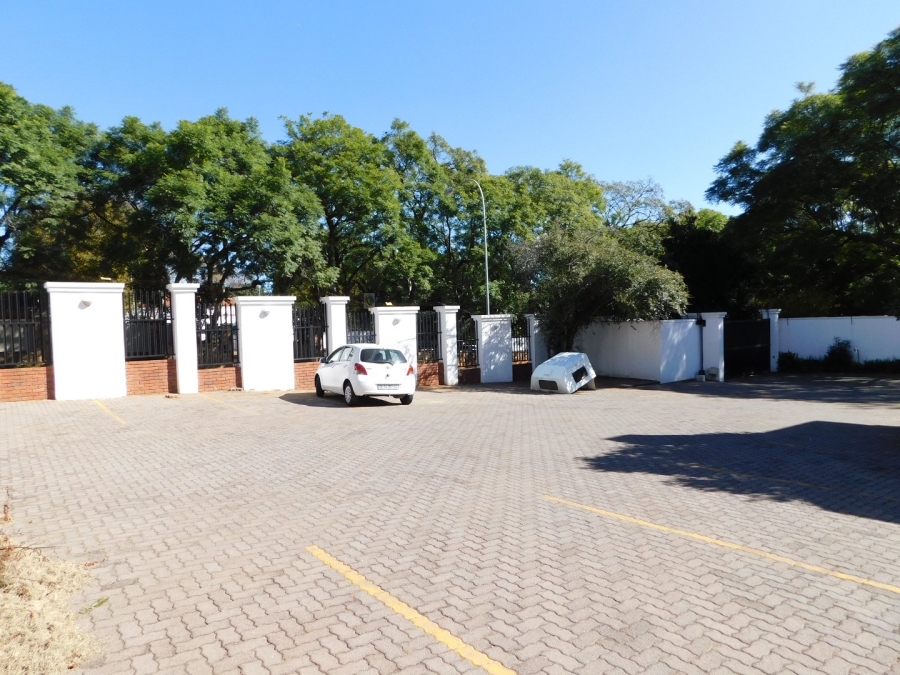To Let commercial Property for Rent in Dunkeld West Gauteng