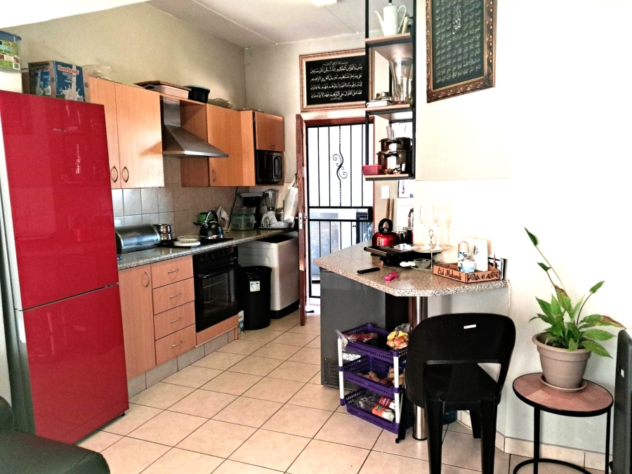 To Let 2 Bedroom Property for Rent in Discovery Gauteng