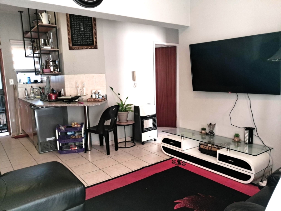 To Let 2 Bedroom Property for Rent in Discovery Gauteng