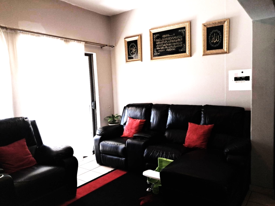 To Let 2 Bedroom Property for Rent in Discovery Gauteng