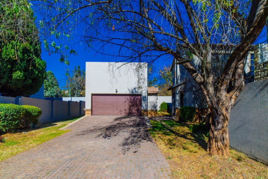2 Bedroom Property for Sale in Broadacres Gauteng